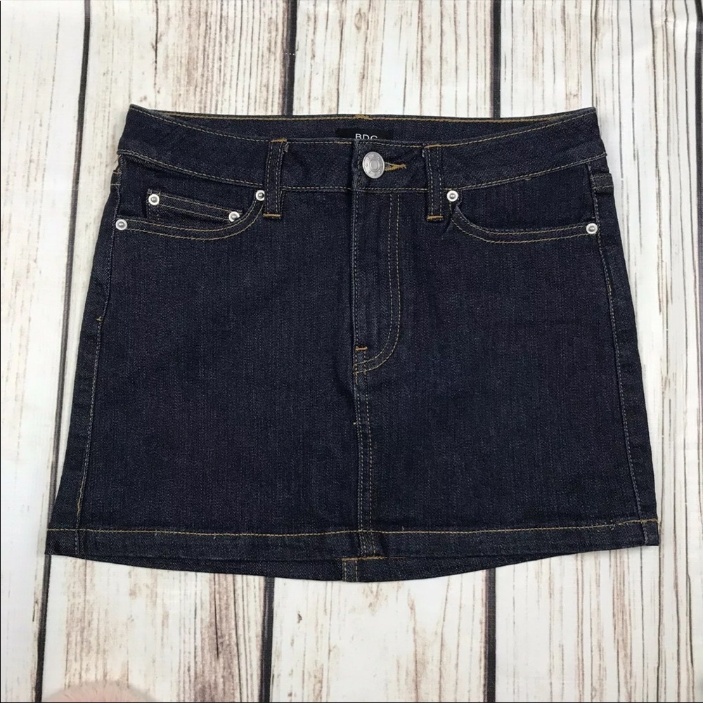 BDG Dark Wash jean skirt Tan stitching Size 25